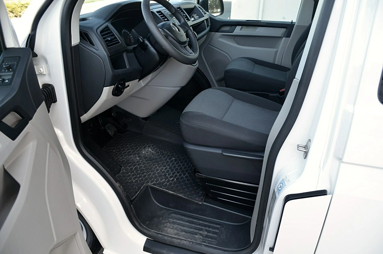 Volkswagen Transporter - Zdjęcie 25