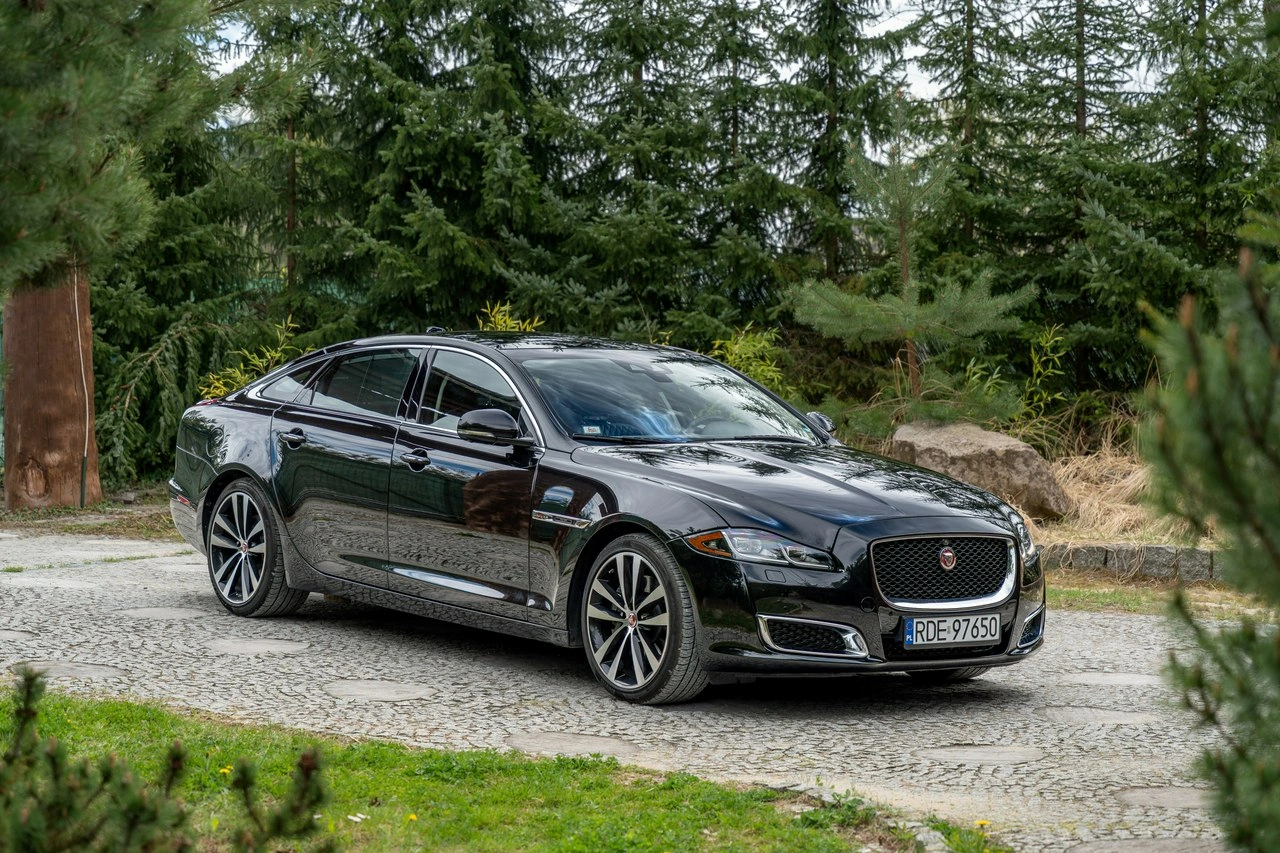 Jaguar XJ - Zdjęcie 23