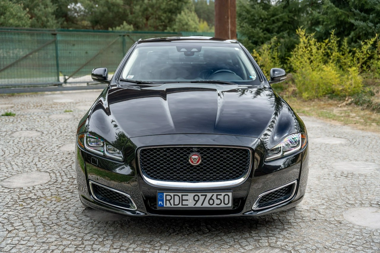 Jaguar XJ - Zdjęcie 4