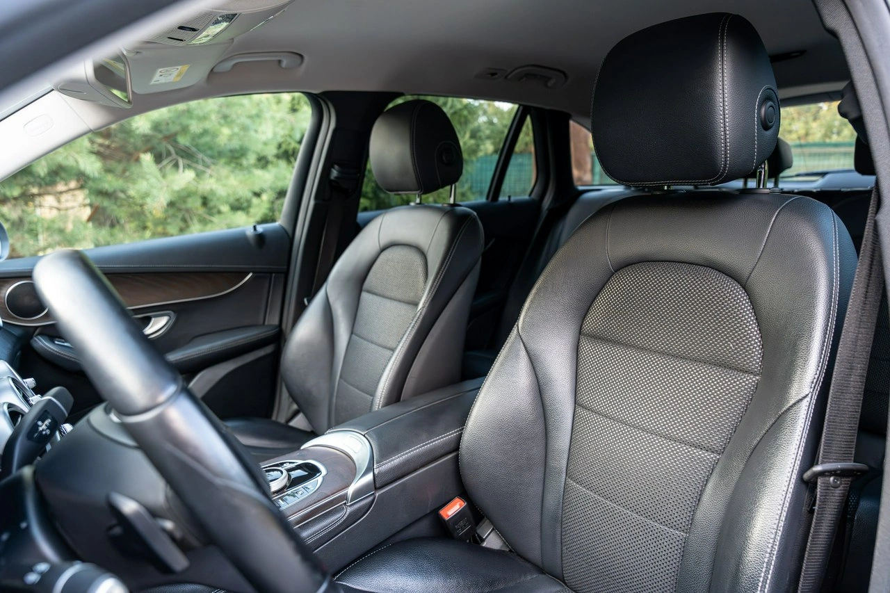 Mercedes GLC 220 - Zdjęcie 38