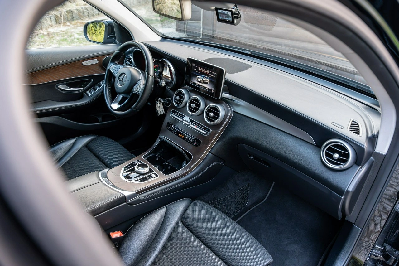 Mercedes GLC 220 - Zdjęcie 41