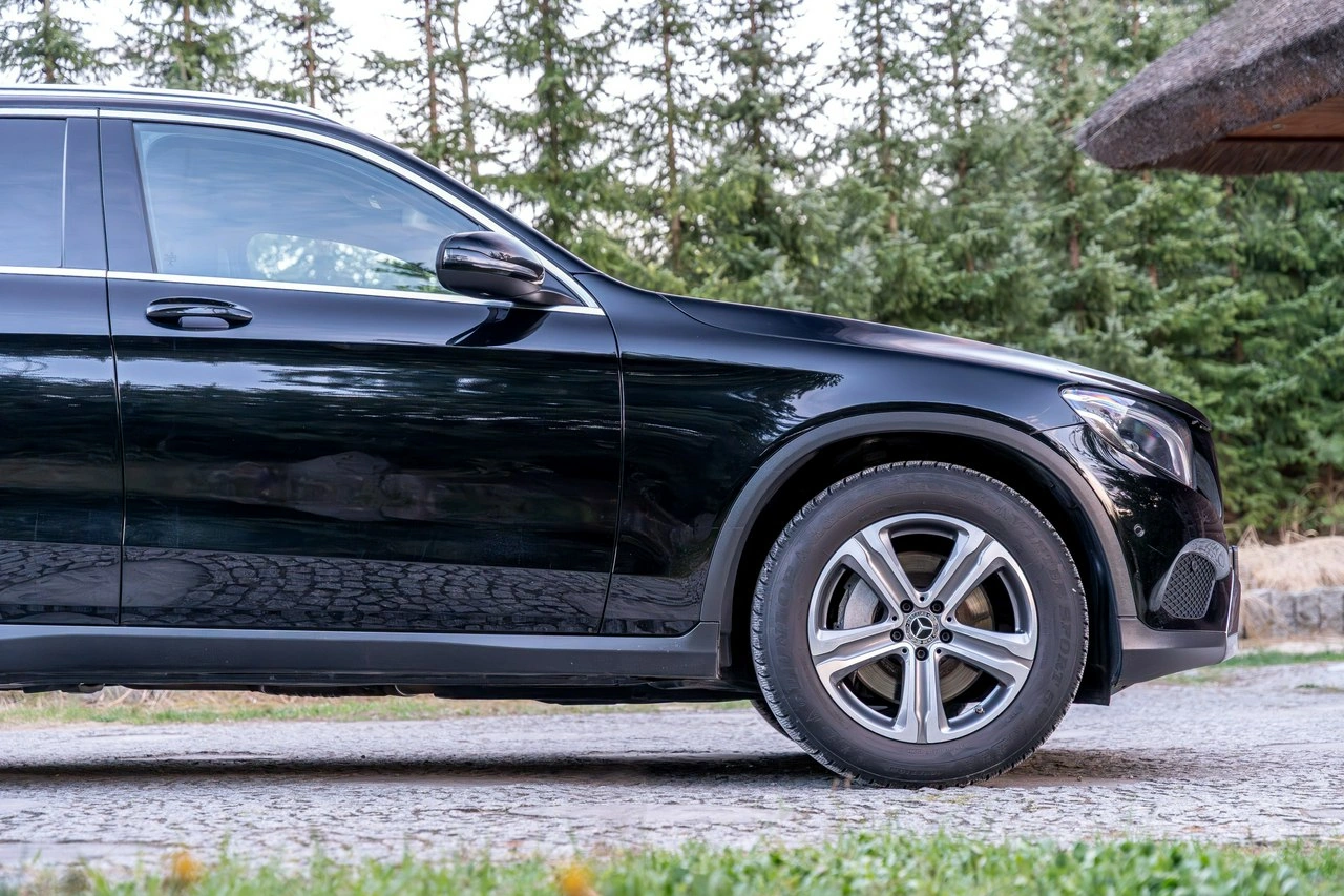 Mercedes GLC 220 - Zdjęcie 8