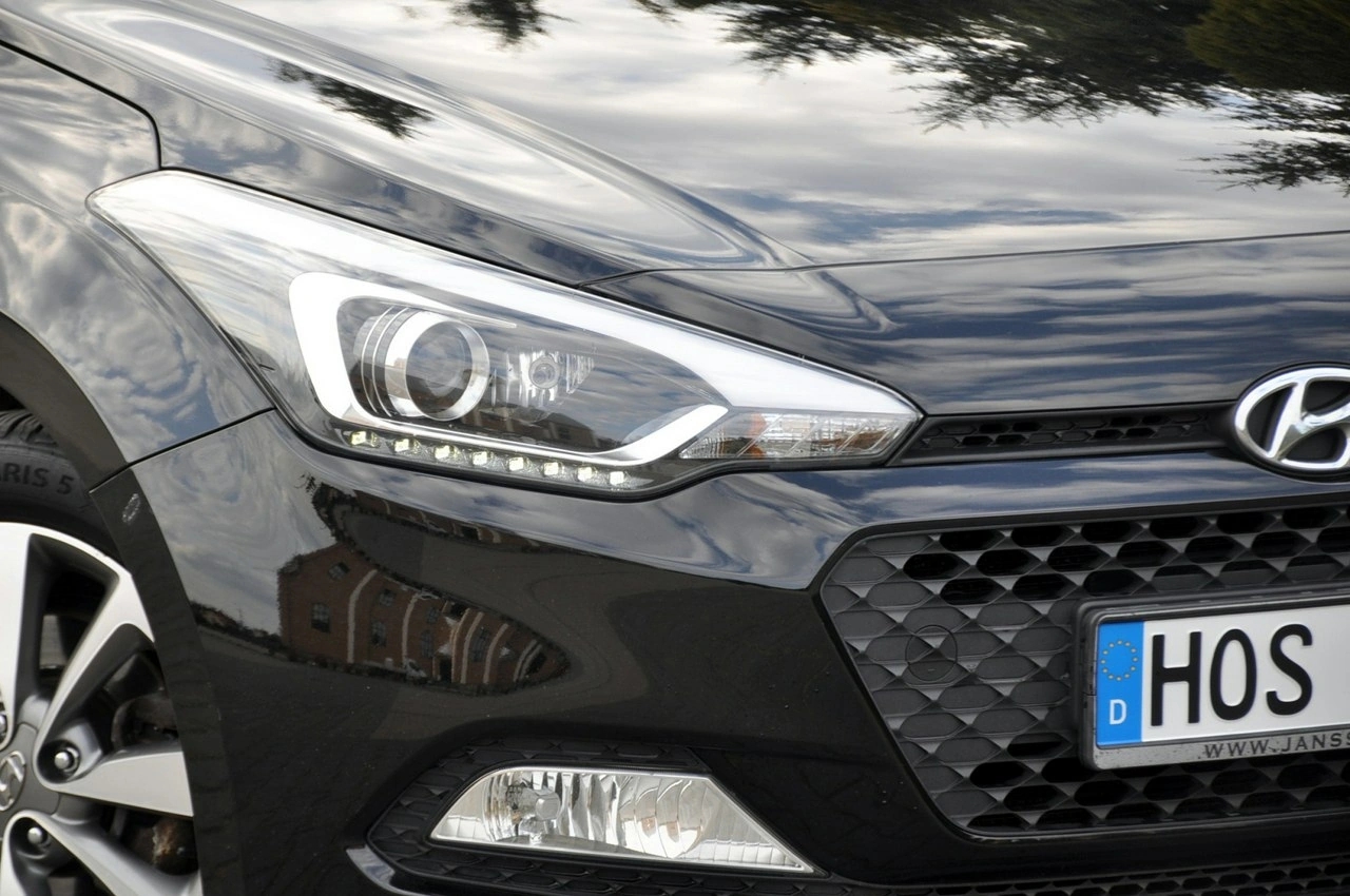 Hyundai i20 - Zdjęcie 11