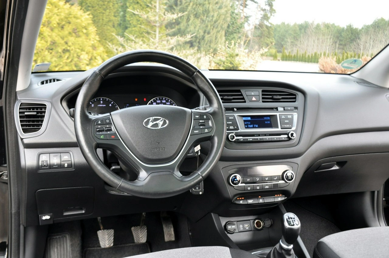 Hyundai i20 - Zdjęcie 28