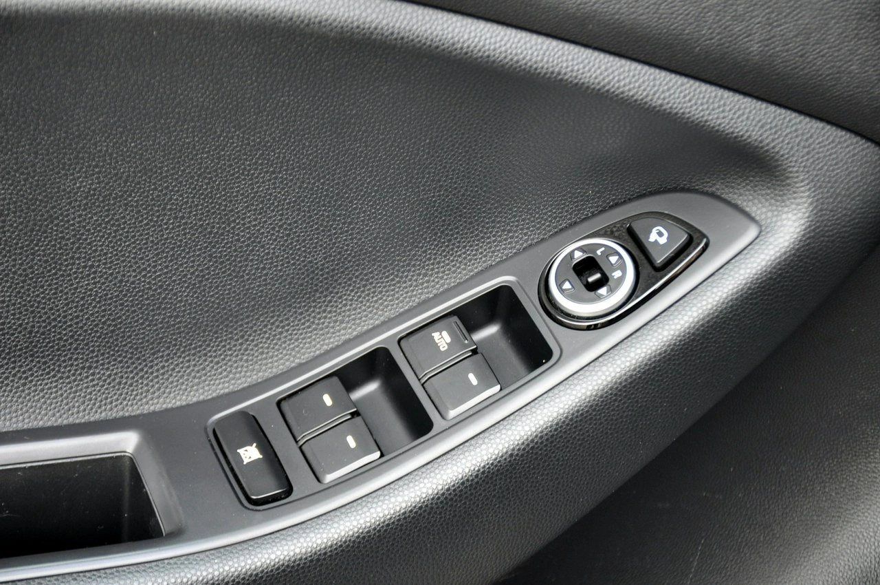 Hyundai i20 - Zdjęcie 35