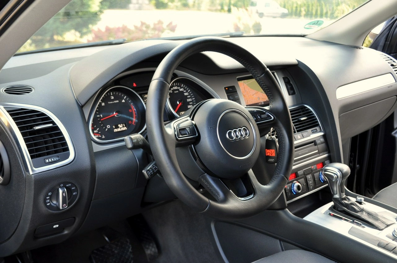 Audi Q7 - Zdjęcie 21