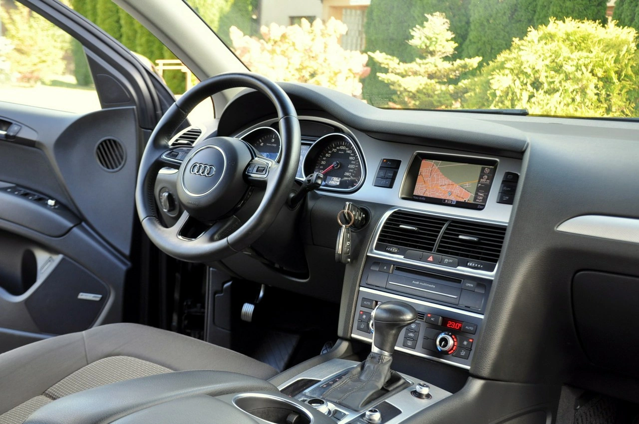 Audi Q7 - Zdjęcie 24
