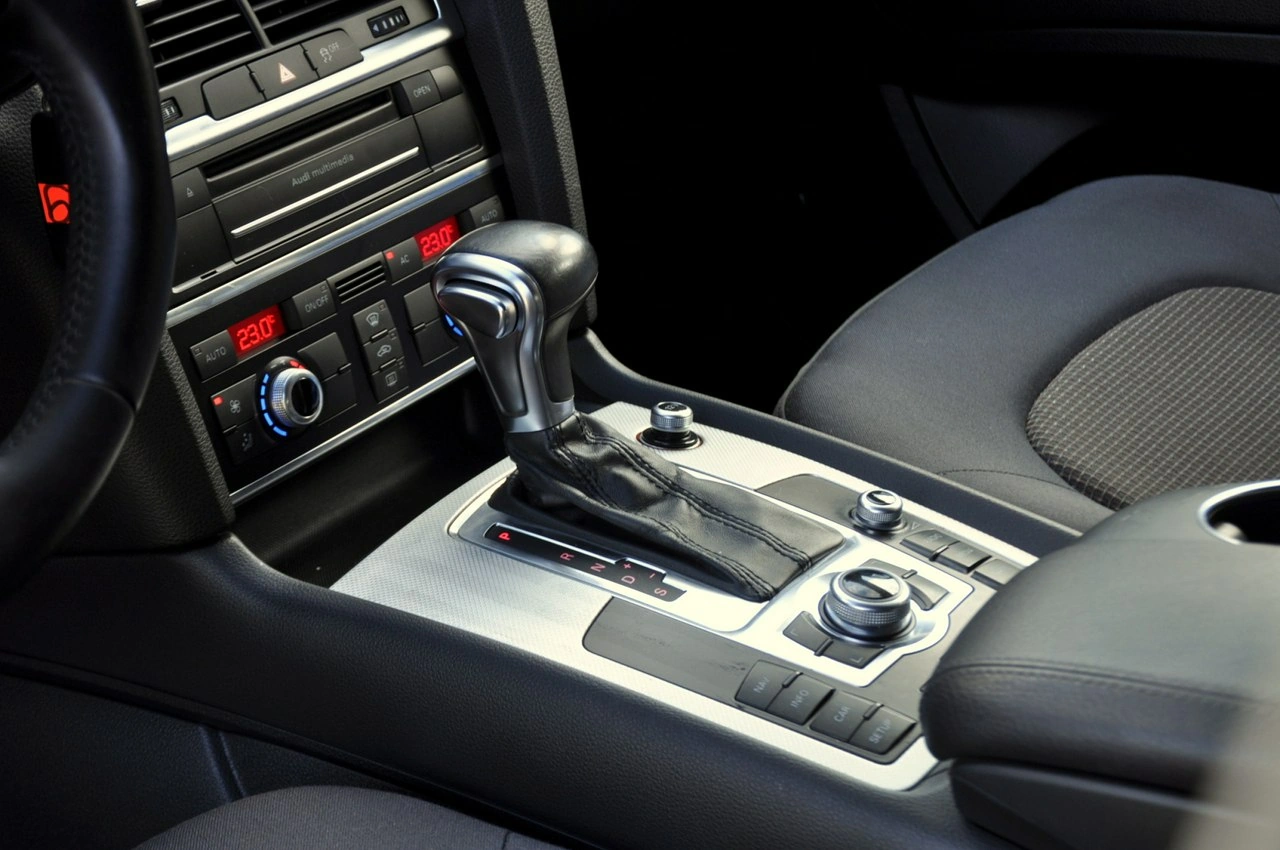 Audi Q7 - Zdjęcie 32