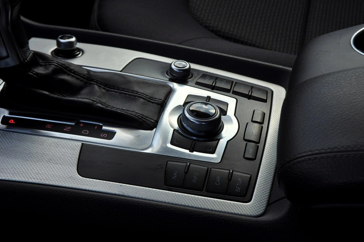 Audi Q7 - Zdjęcie 33