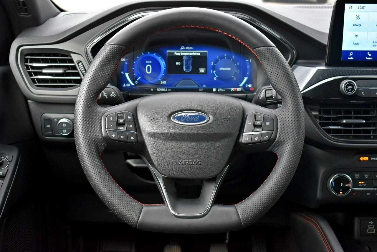Ford Kuga - Zdjęcie 16