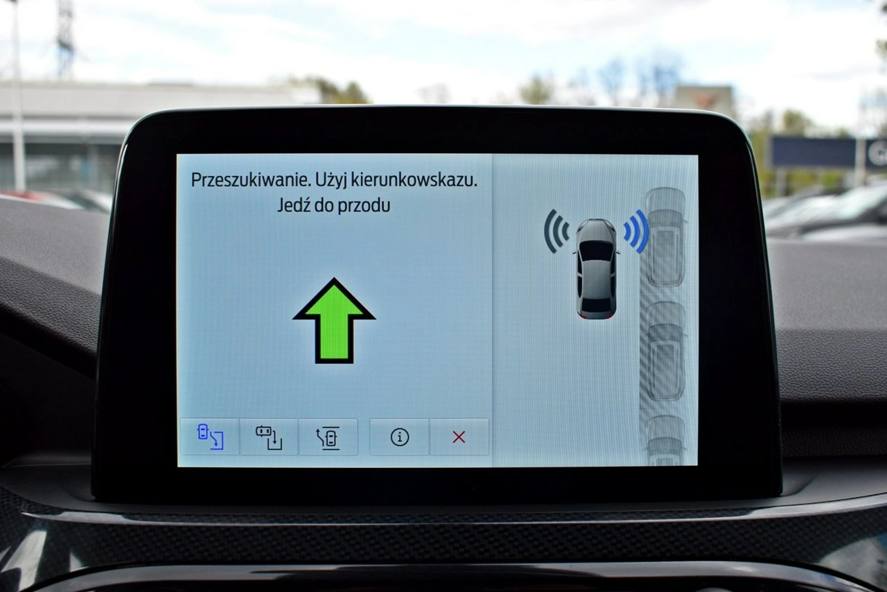 Ford Kuga - Zdjęcie 25