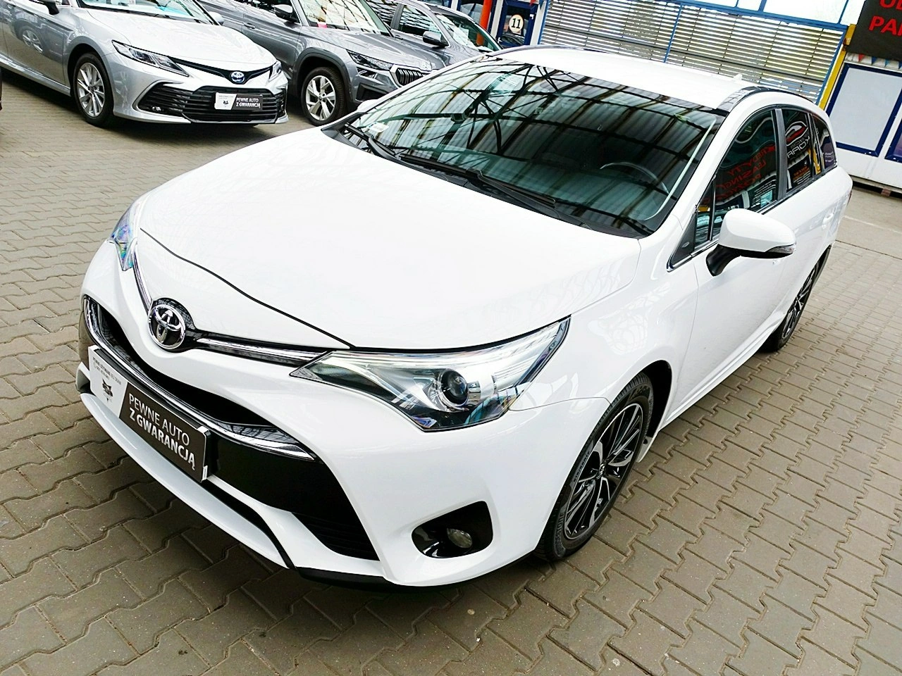 Toyota Avensis - Zdjęcie 61