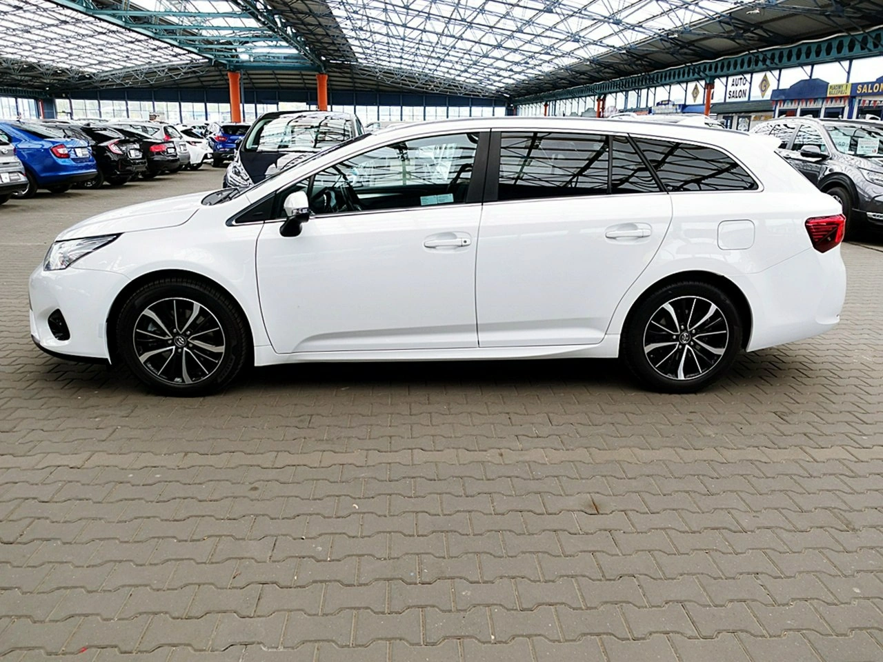 Toyota Avensis - Zdjęcie 79