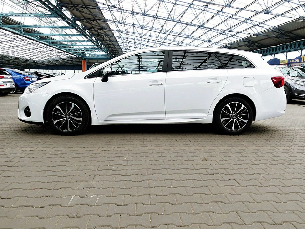 Toyota Avensis - Zdjęcie 59