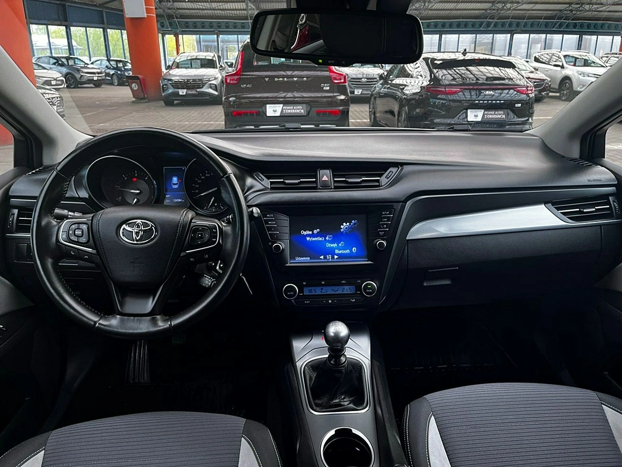 Toyota Avensis - Zdjęcie 12