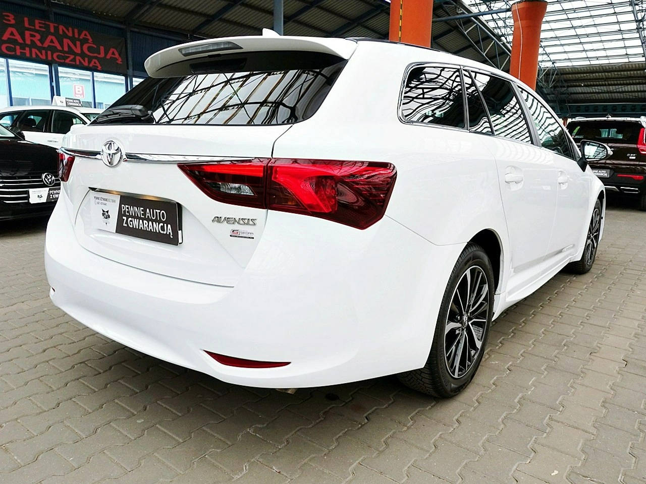 Toyota Avensis - Zdjęcie 8