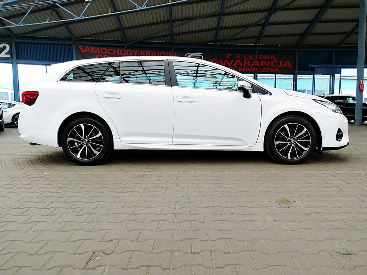Toyota Avensis - Zdjęcie 64