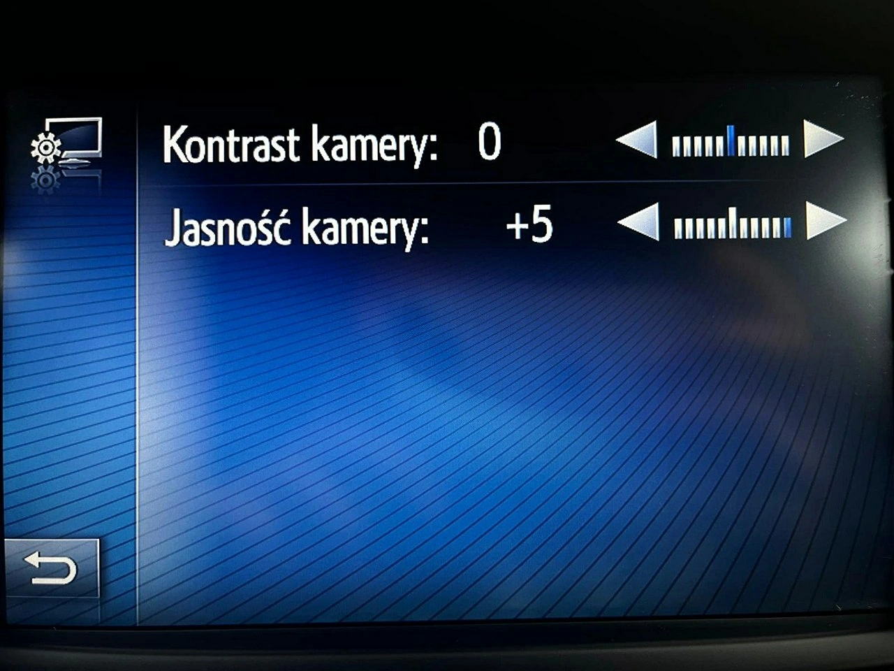 Toyota Avensis - Zdjęcie 39