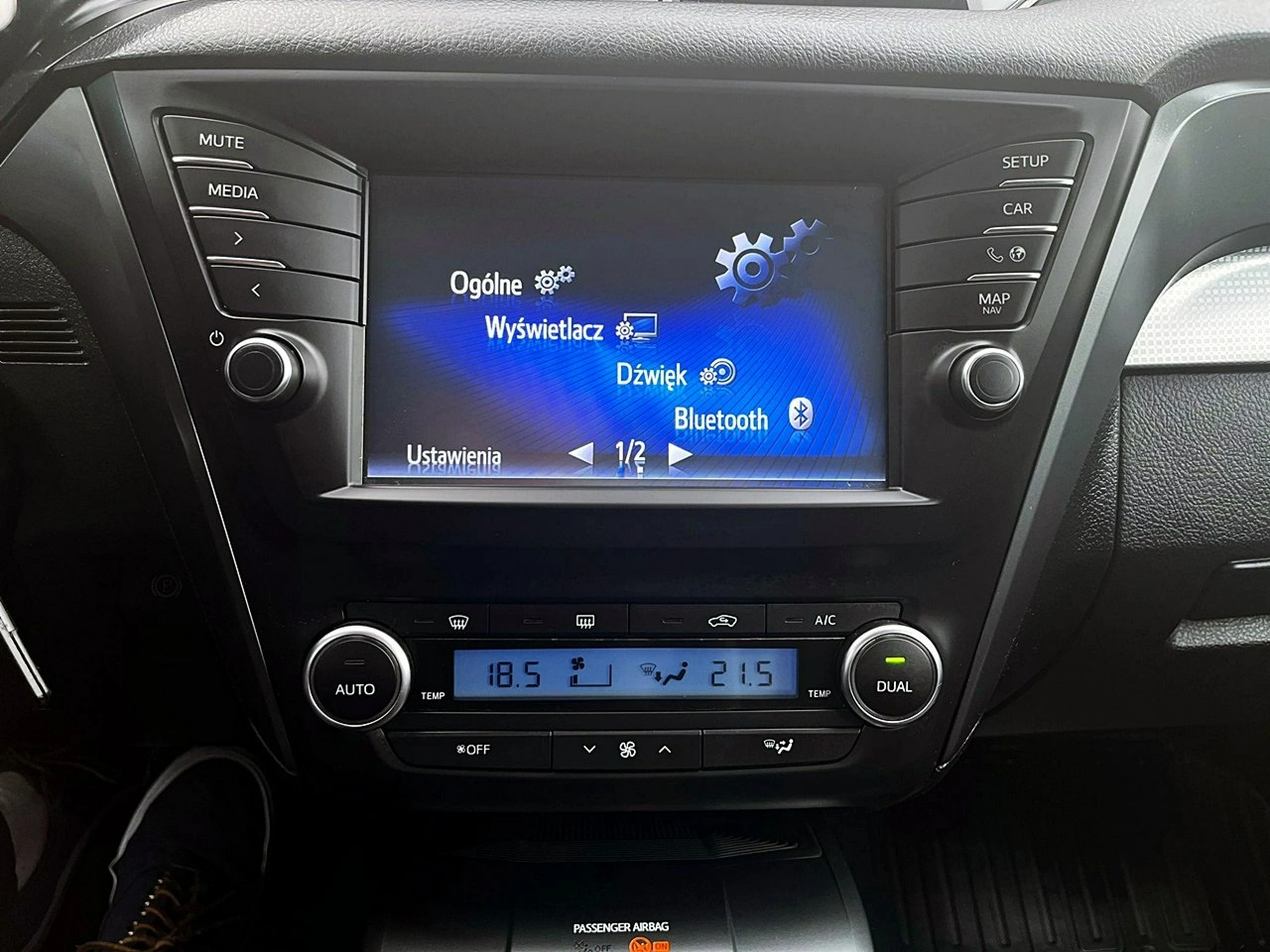 Toyota Avensis - Zdjęcie 21