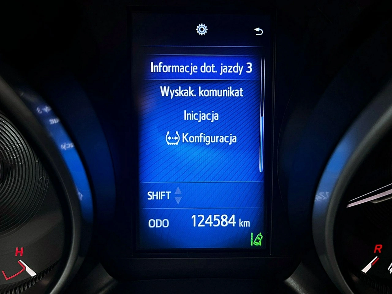 Toyota Avensis - Zdjęcie 49