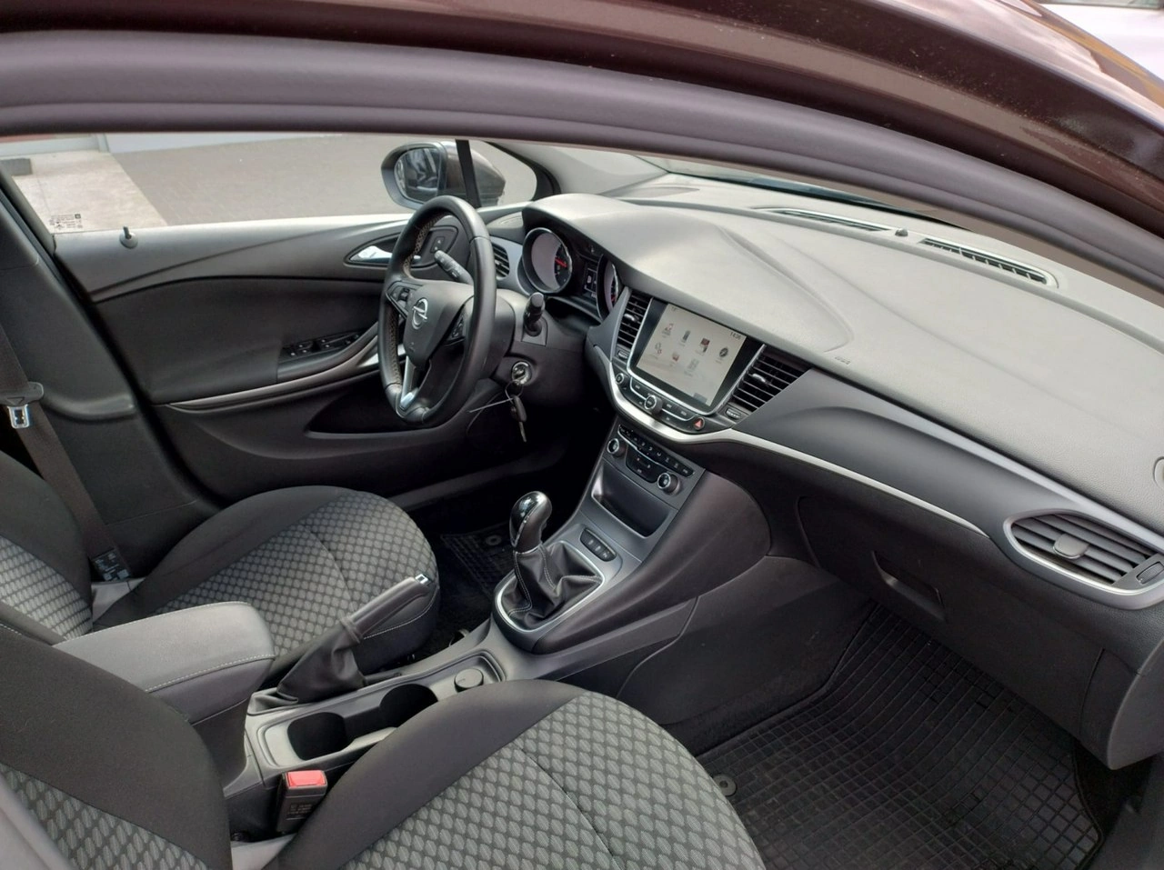 Opel Astra - Zdjęcie 12