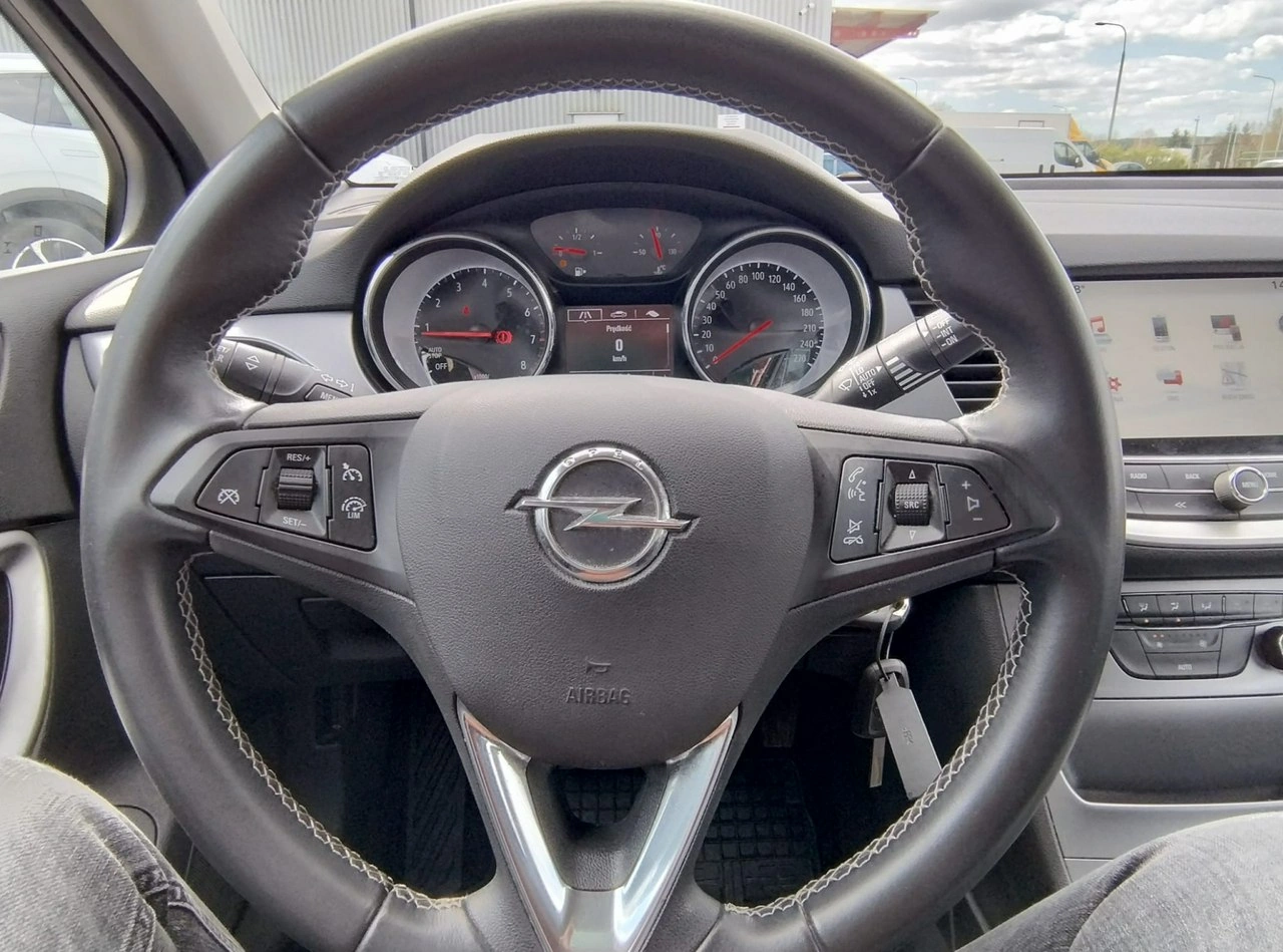 Opel Astra - Zdjęcie 14