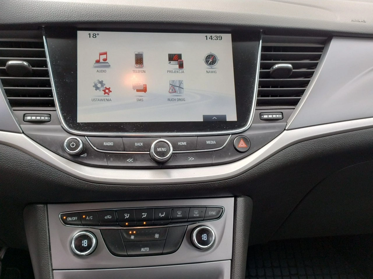 Opel Astra - Zdjęcie 16