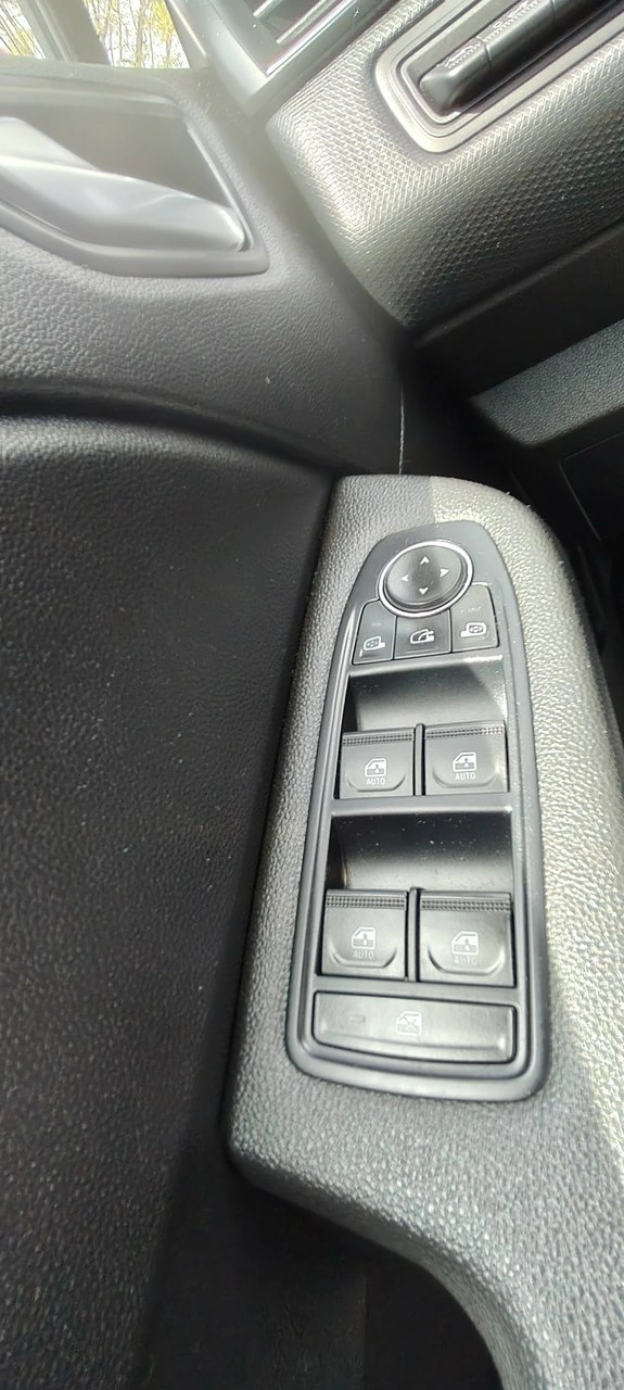 Renault Clio - Zdjęcie 15