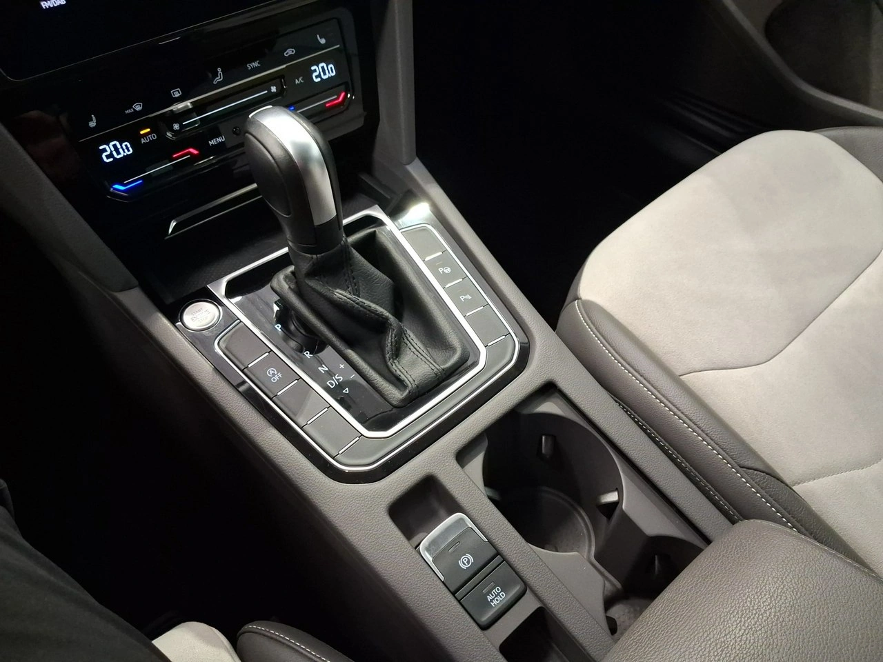 Volkswagen Arteon - Zdjęcie 33