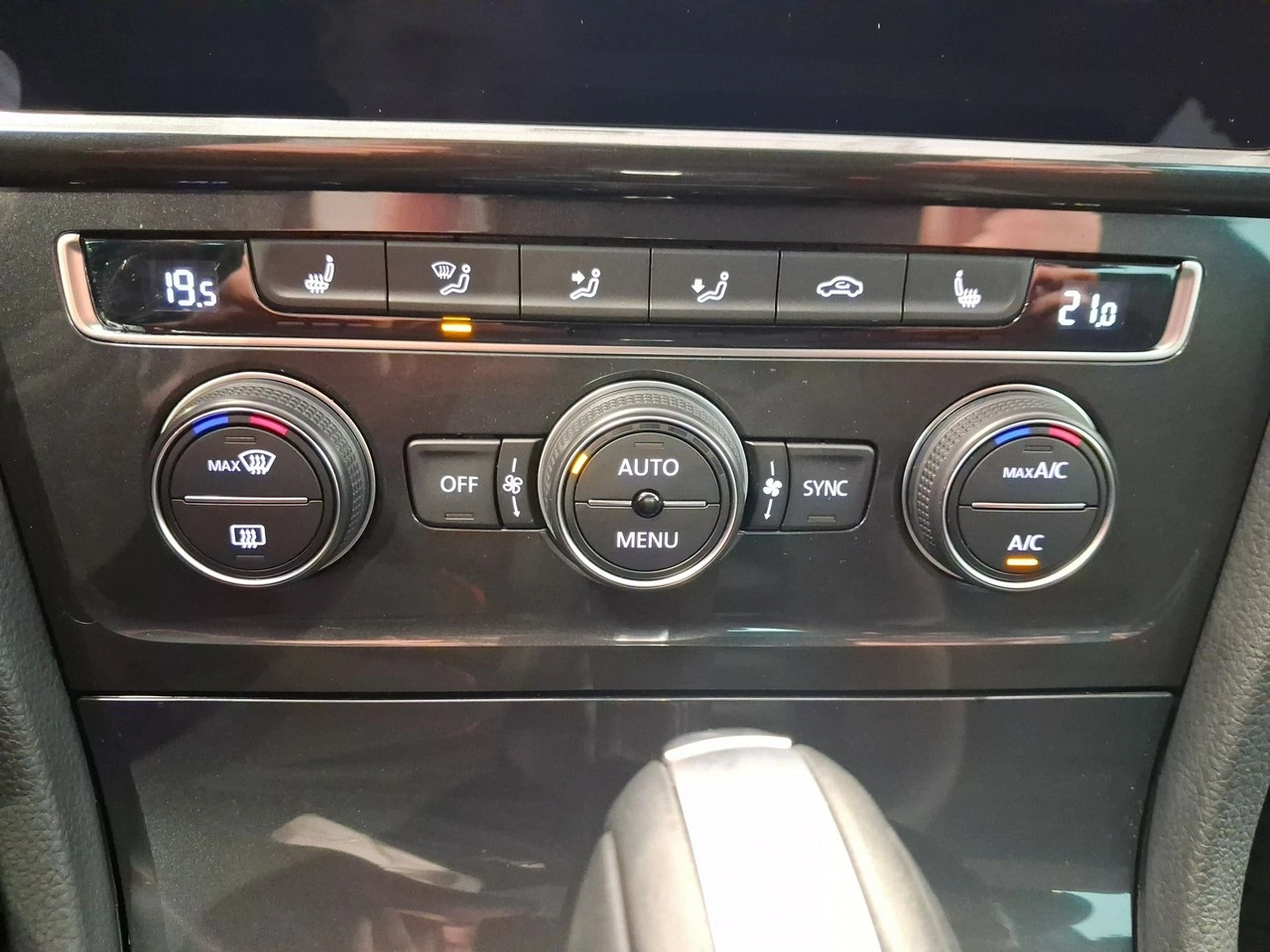 Volkswagen Golf - Zdjęcie 33