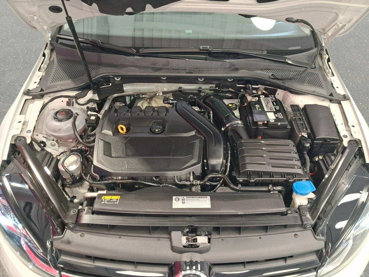 Volkswagen Golf - Zdjęcie 38