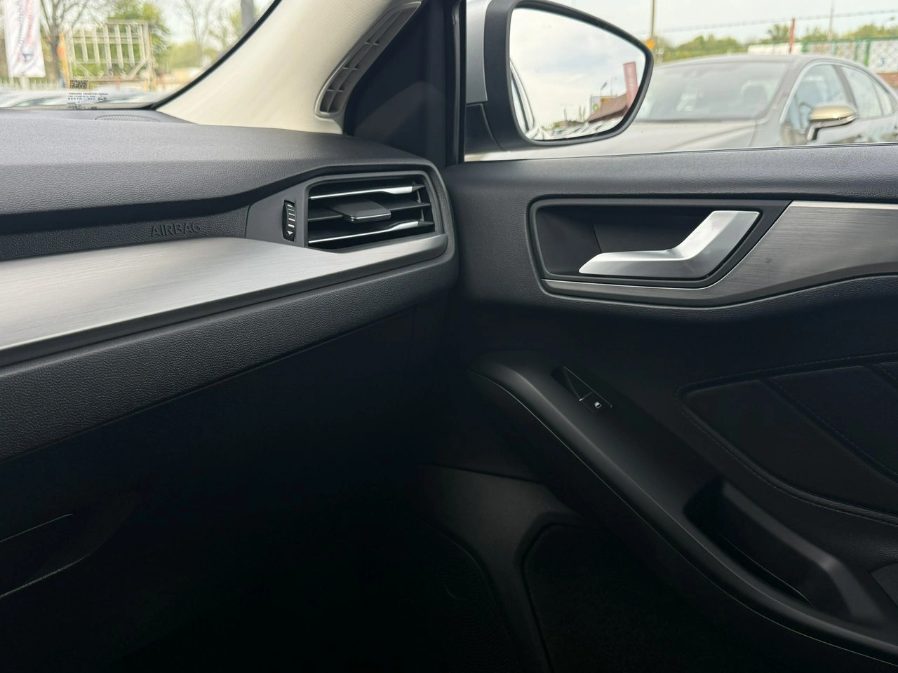 Ford Focus - Zdjęcie 30