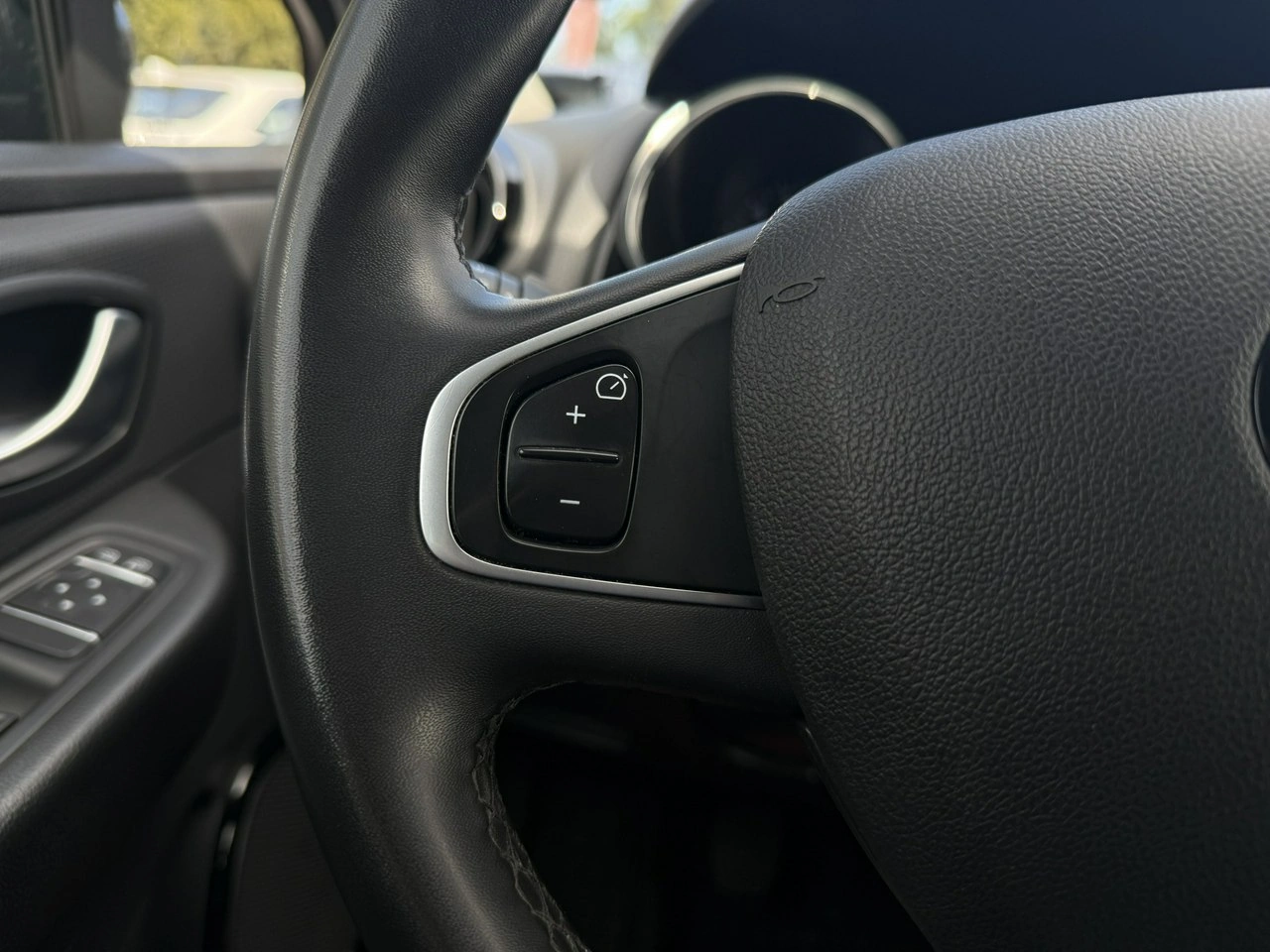 Renault Clio - Zdjęcie 18