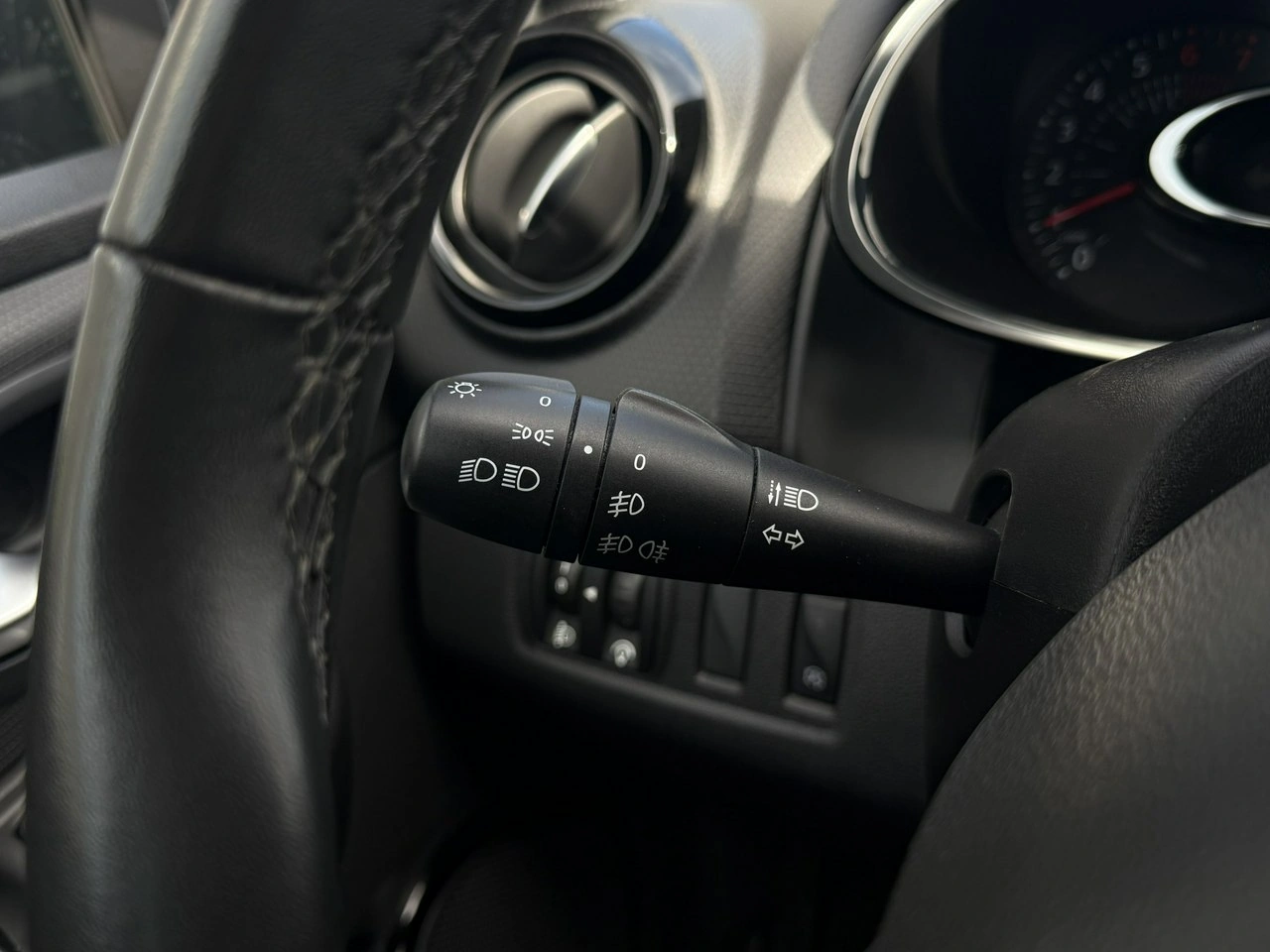 Renault Clio - Zdjęcie 21