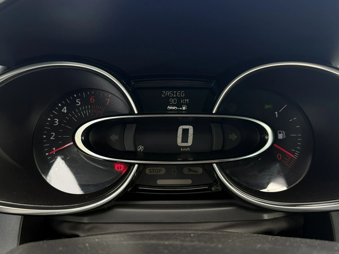 Renault Clio - Zdjęcie 22