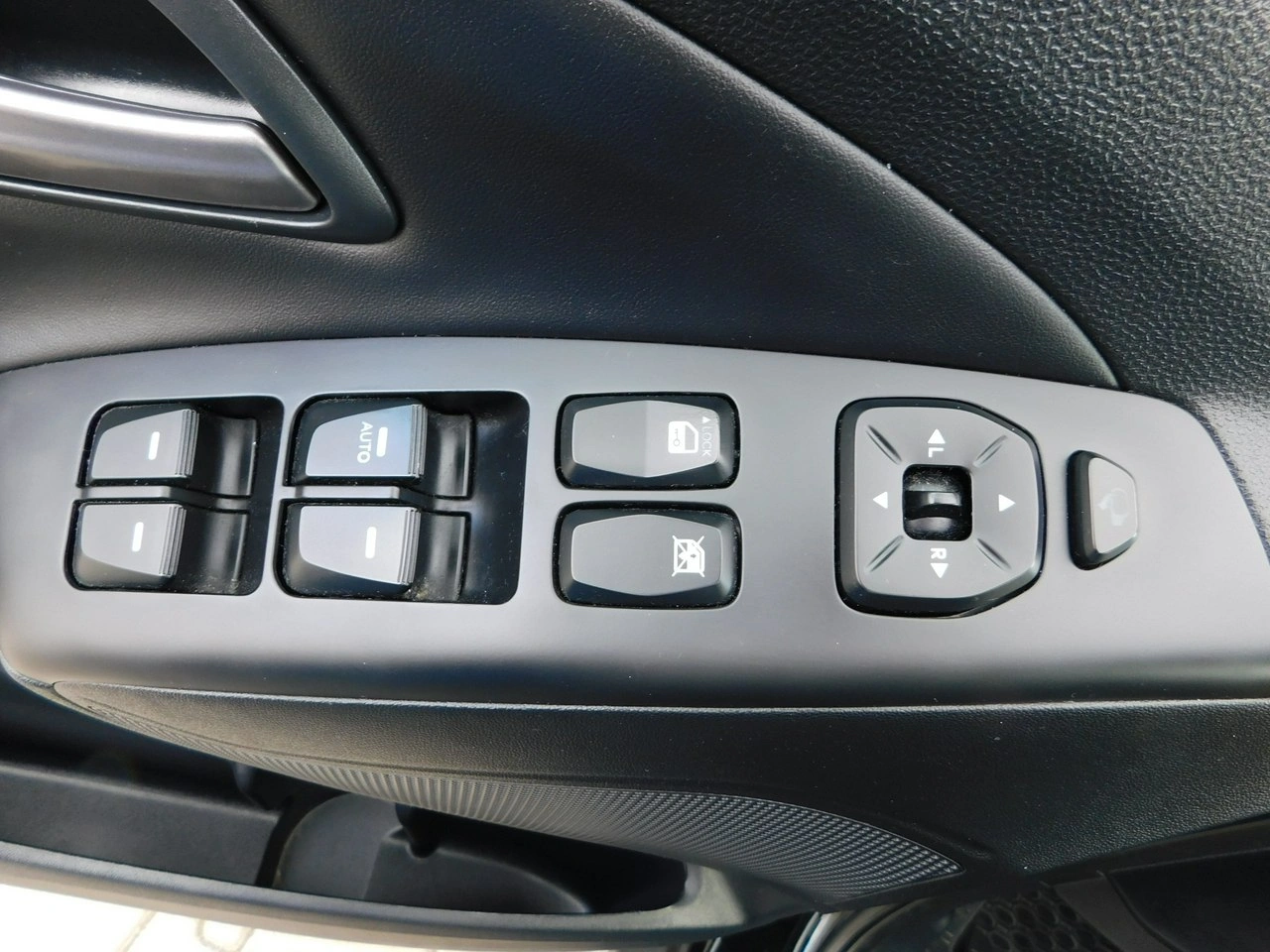 Hyundai ix35 - Zdjęcie 12