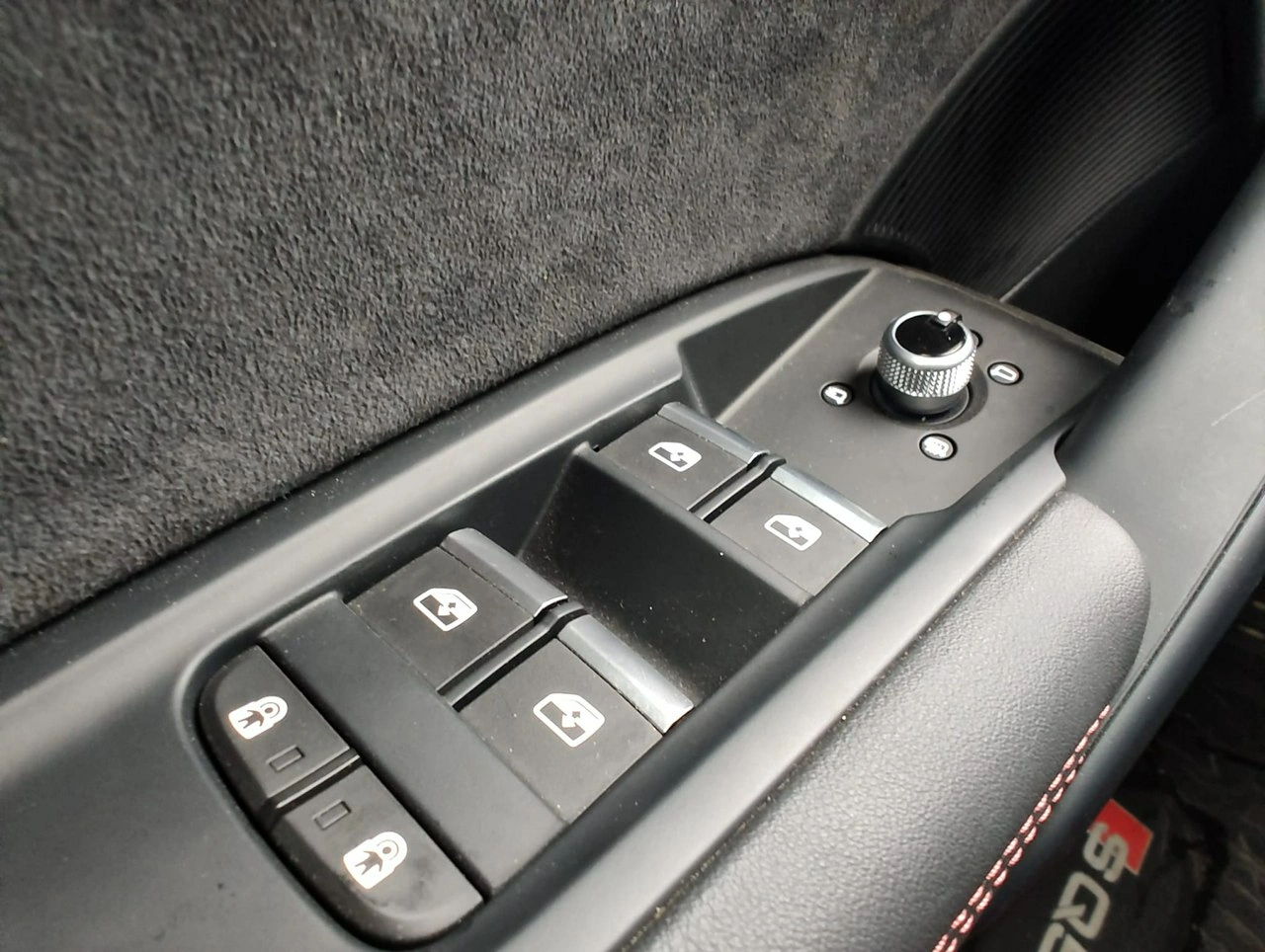 Audi SQ5 - Zdjęcie 12