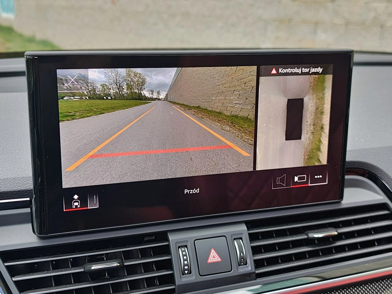 Audi SQ5 - Zdjęcie 22
