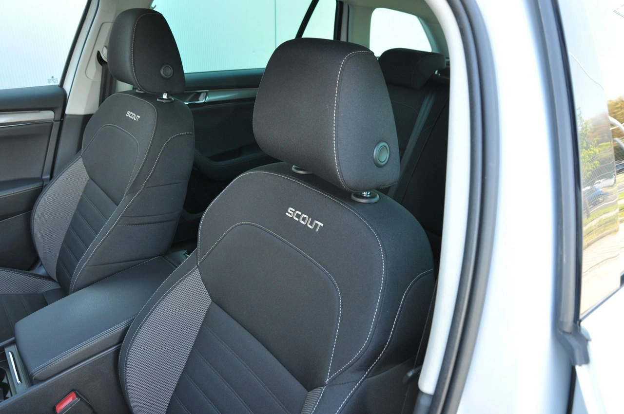 Skoda Superb - Zdjęcie 12