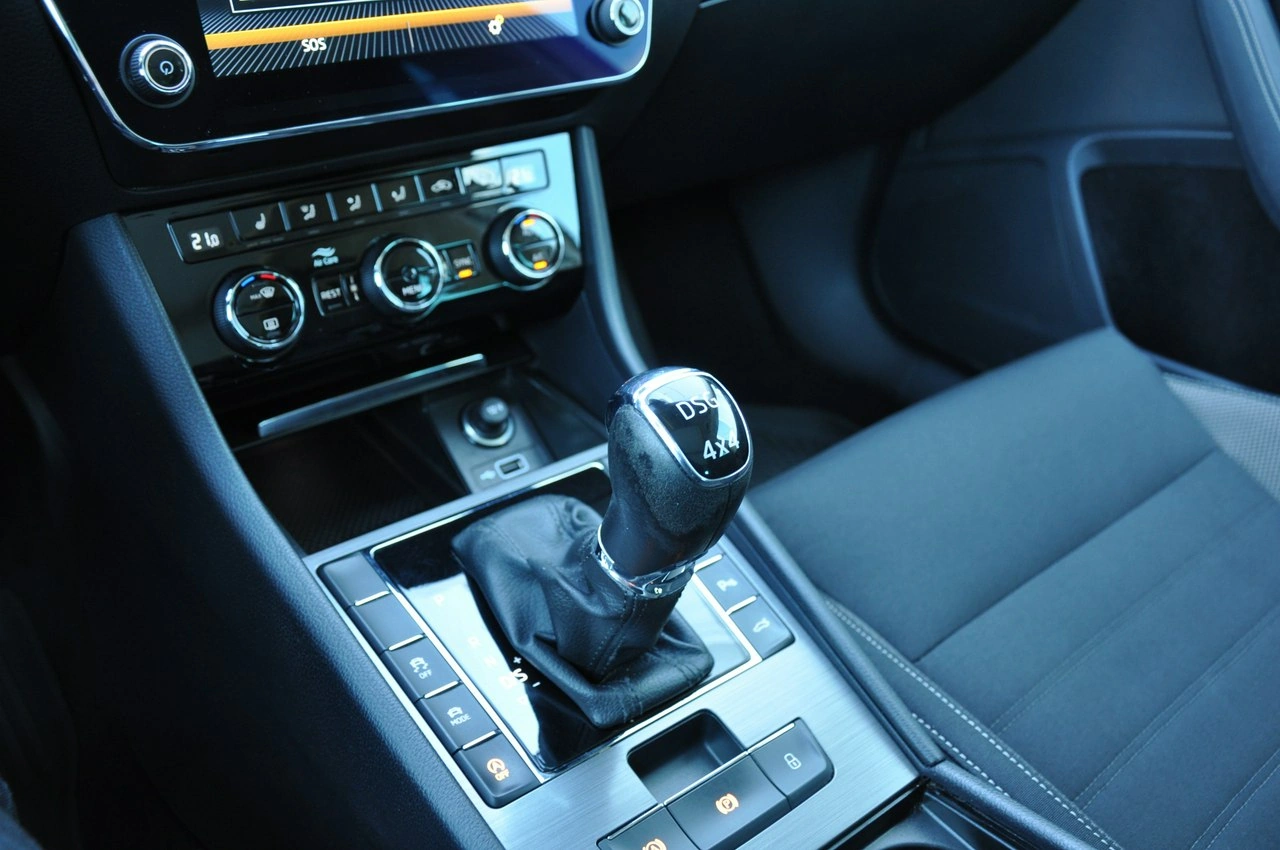 Skoda Superb - Zdjęcie 21