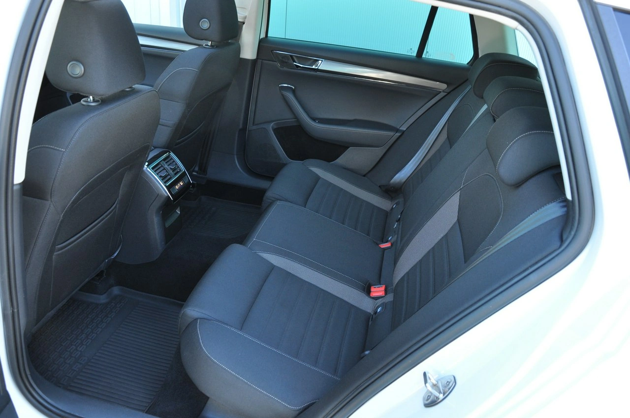 Skoda Superb - Zdjęcie 23