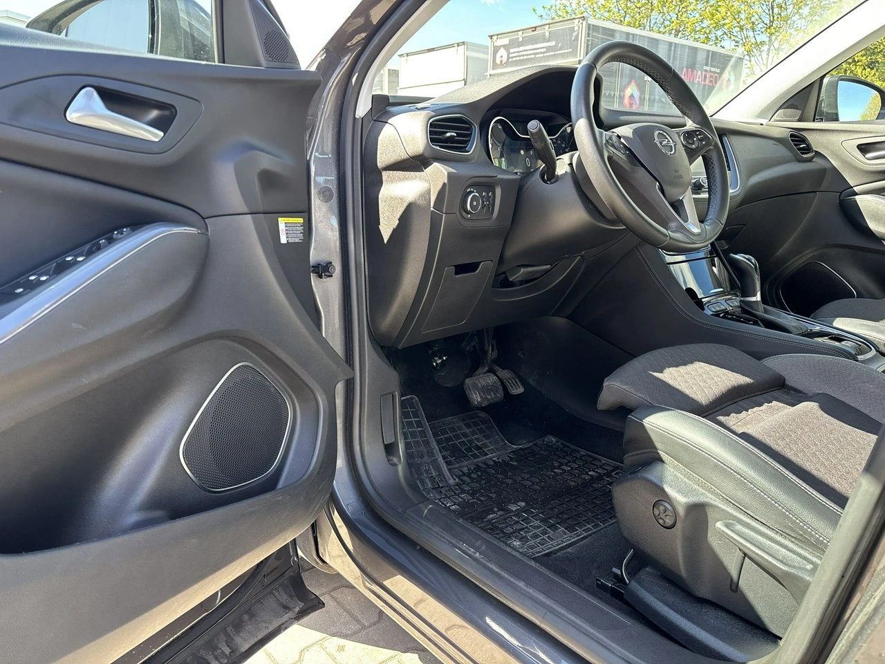 Opel Grandland X - Zdjęcie 9