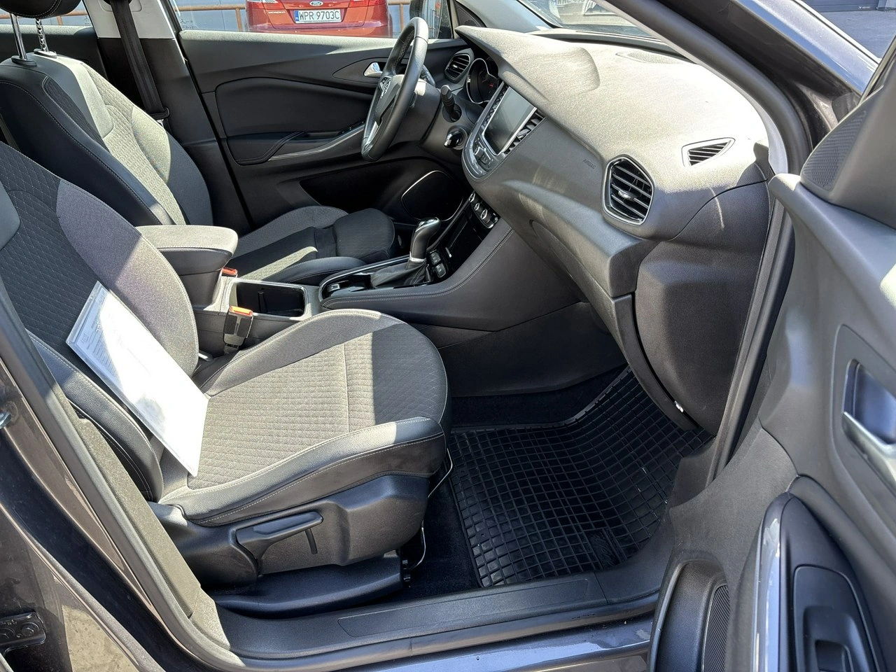 Opel Grandland X - Zdjęcie 17
