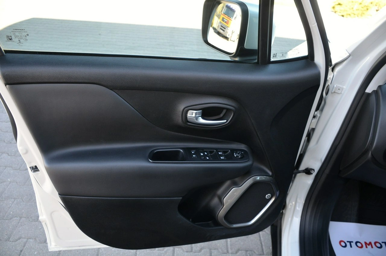 Jeep Renegade - Zdjęcie 15