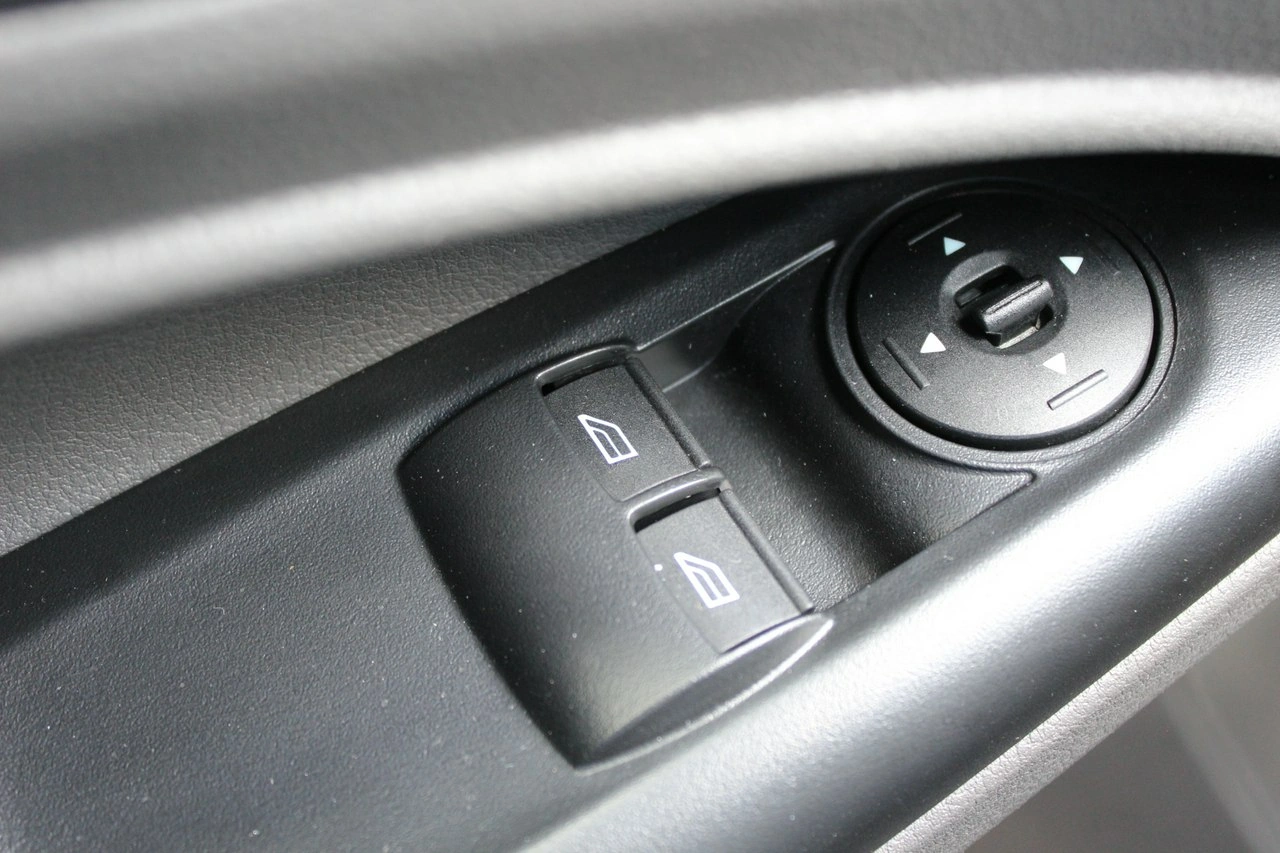 Ford Transit Connect - Zdjęcie 21