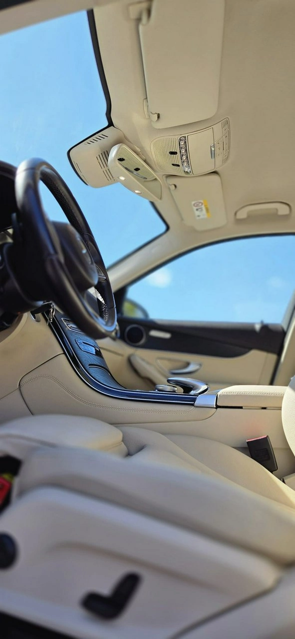 Mercedes GLC 220 - Zdjęcie 17