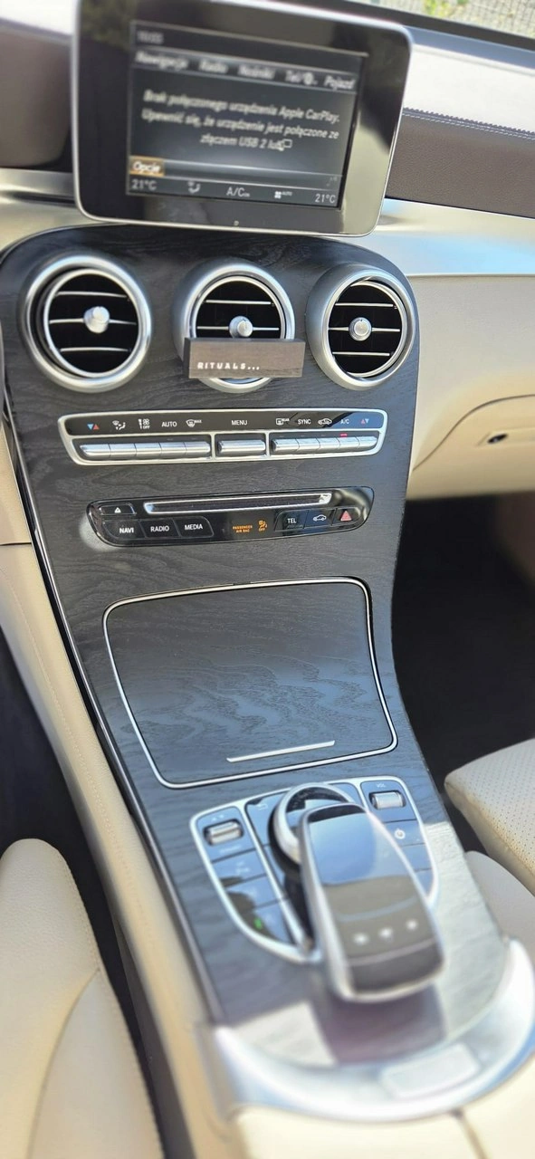 Mercedes GLC 220 - Zdjęcie 19