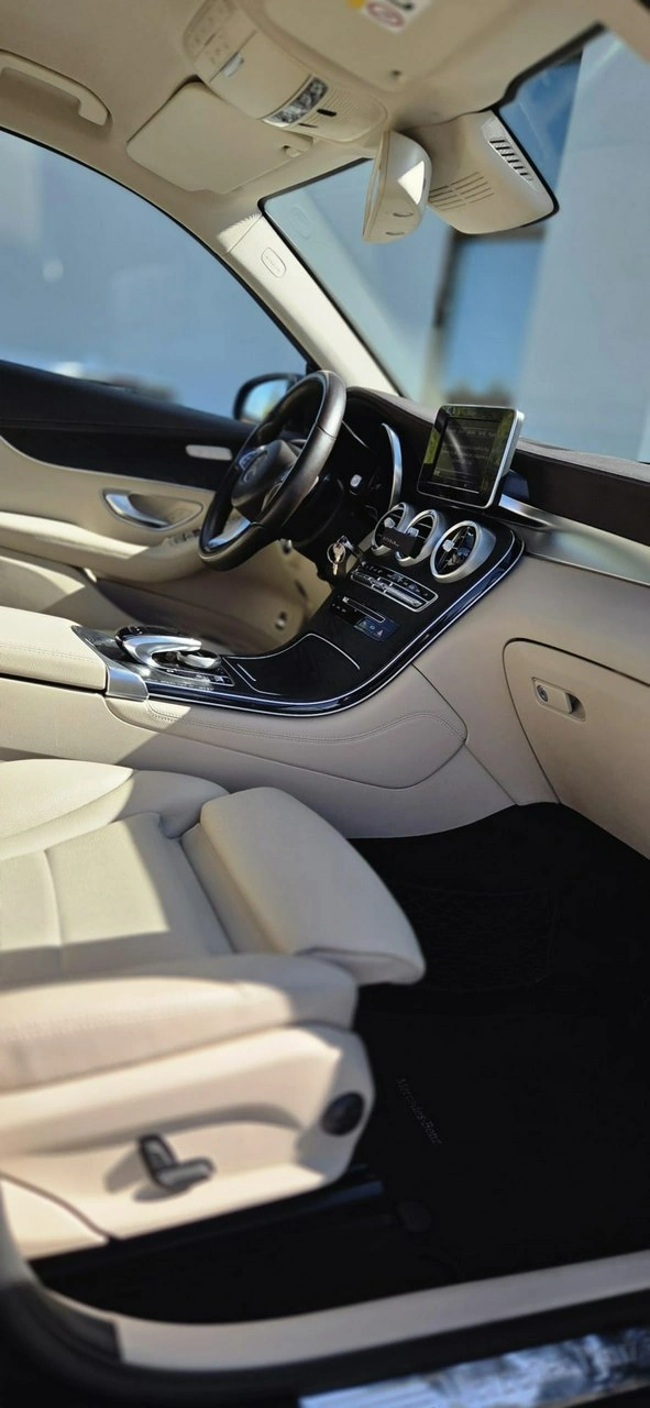 Mercedes GLC 220 - Zdjęcie 33