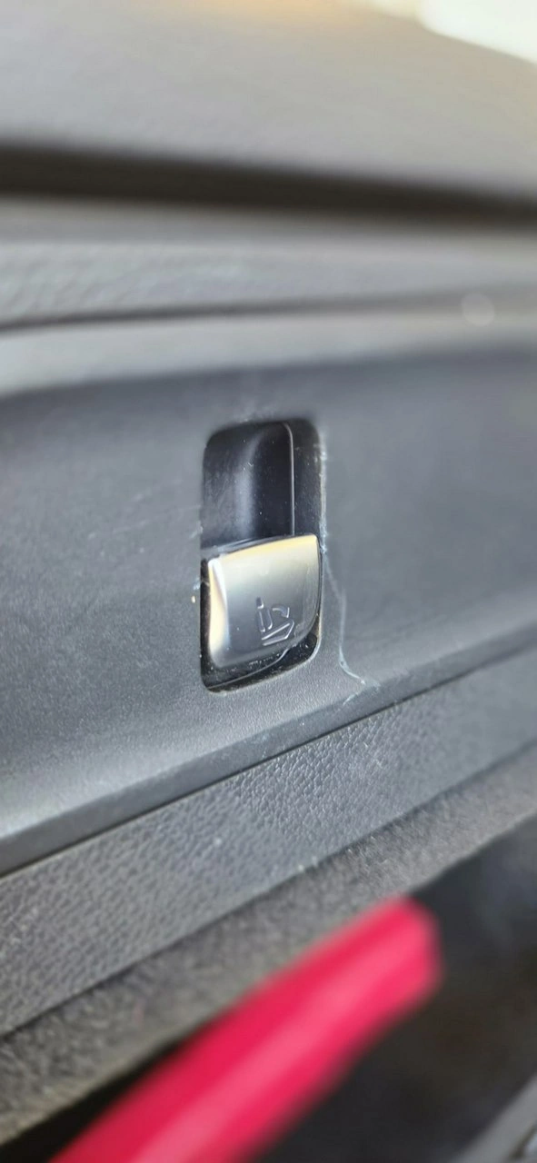 Mercedes GLC 220 - Zdjęcie 34