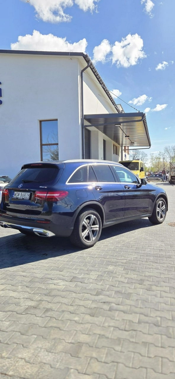 Mercedes GLC 220 - Zdjęcie 4